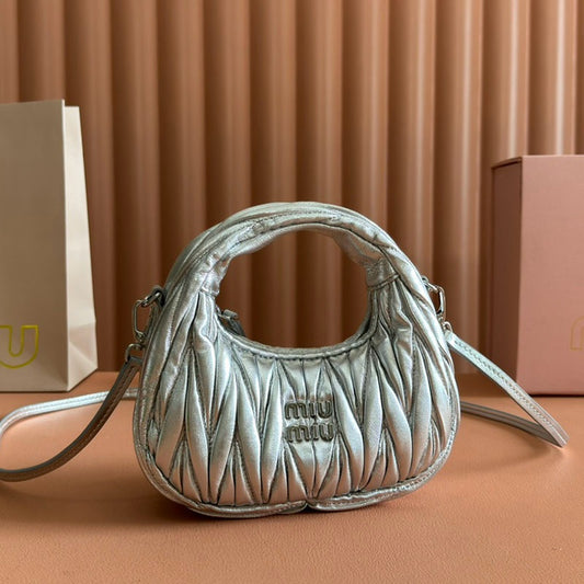 Miu Geantă Exclusive Small - prezentare produs