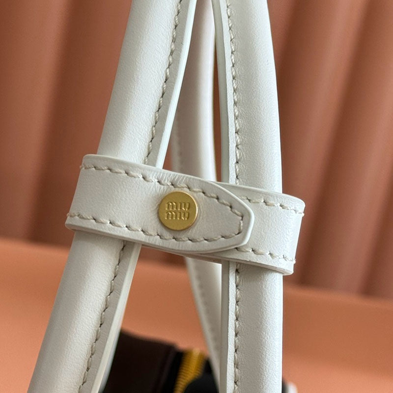 Miu Miu Geantă Exclusive Small - prezentare produs