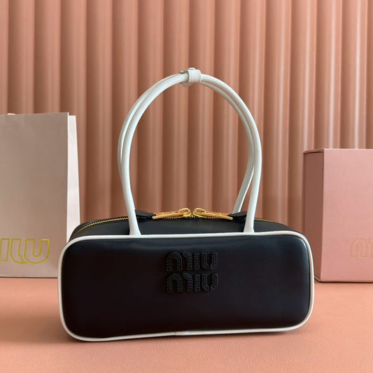 Miu Geantă Exclusive Small - prezentare produs