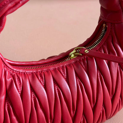 Miu Miu Geantă Exclusive Medium - prezentare produs