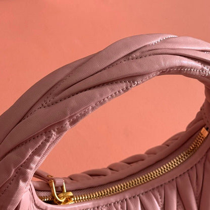 Miu Miu Geantă Exclusive Medium - prezentare produs