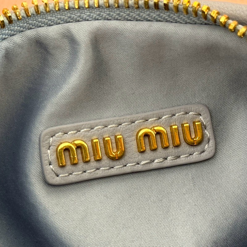Miu Miu Geantă Exclusive Medium - prezentare produs