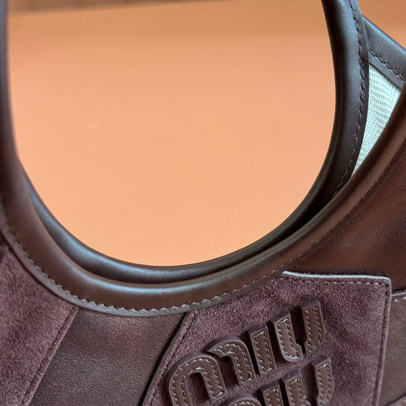 Miu Miu Geantă Exclusive Medium - prezentare produs