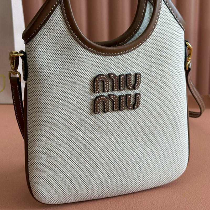Miu Miu Geantă Exclusive - prezentare produs