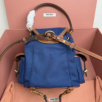 Miu Miu Geantă Exclusive Medium - prezentare produs