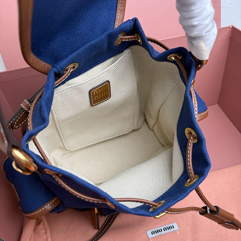 Miu Miu Geantă Exclusive Medium - prezentare produs
