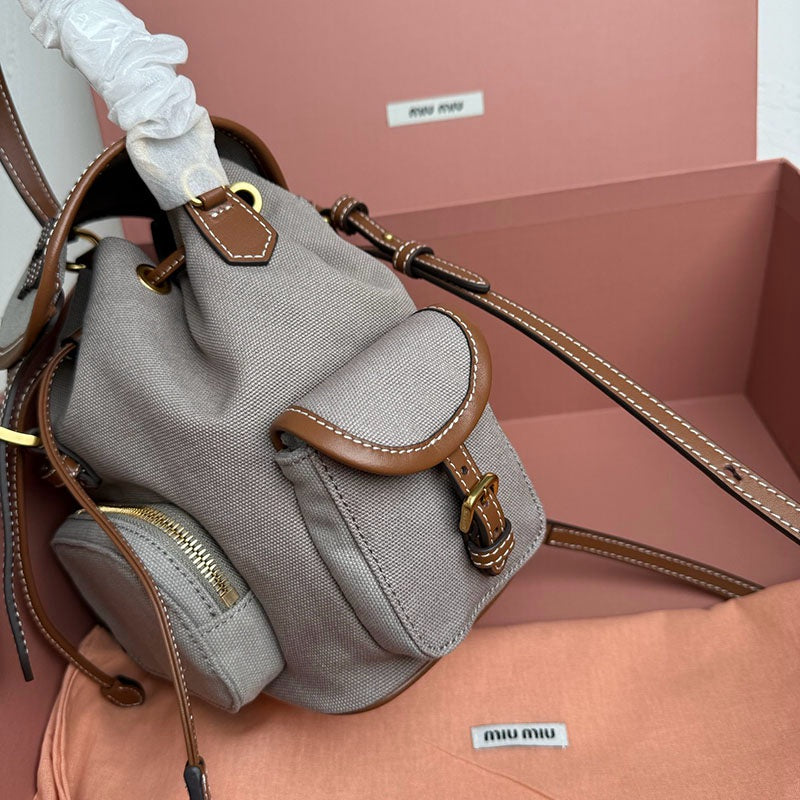 Miu Miu Geantă Exclusive Medium - prezentare produs
