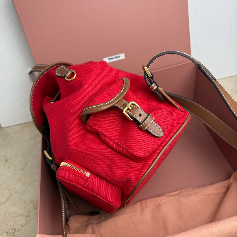 Miu Miu Geantă Exclusive Big - prezentare produs