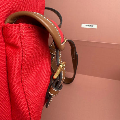 Miu Miu Geantă Exclusive Big - prezentare produs