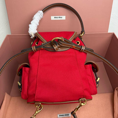 Miu Miu Geantă Exclusive Medium - prezentare produs