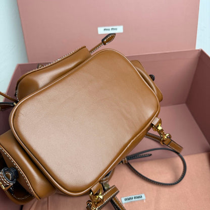 Miu Miu Geantă Exclusive Medium - prezentare produs