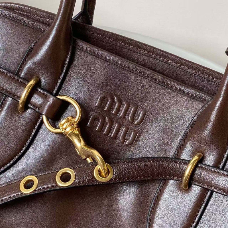 Miu Miu Woman Geantă Exclusive - prezentare produs