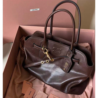 Miu Miu Woman Geantă Exclusive - prezentare produs
