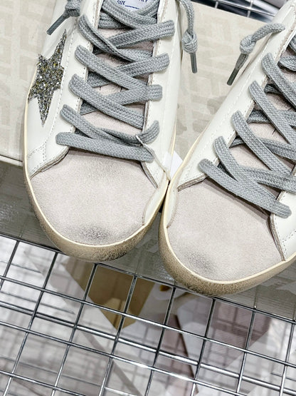 Golden Goose Deluxe G52 Pantofi sport - prezentare produs