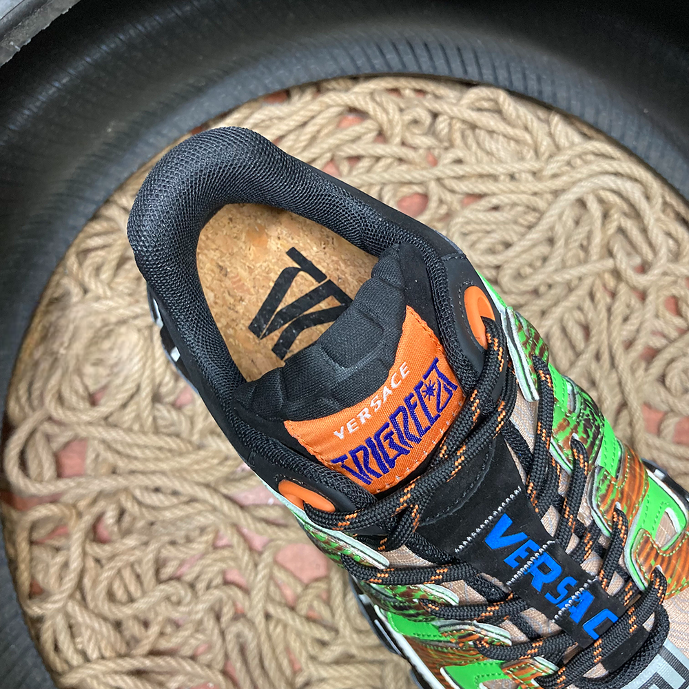 Versace Trigreca V09 Pantofi sport - prezentare produs