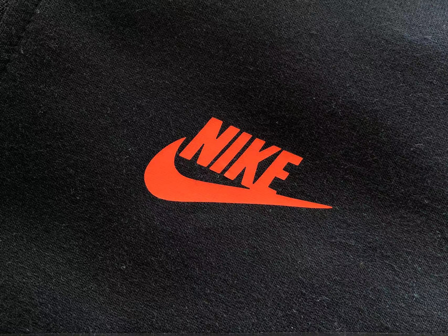 Nike Tech Fleece Negru Gri Portocaliu Logo Fleece - prezentare produs