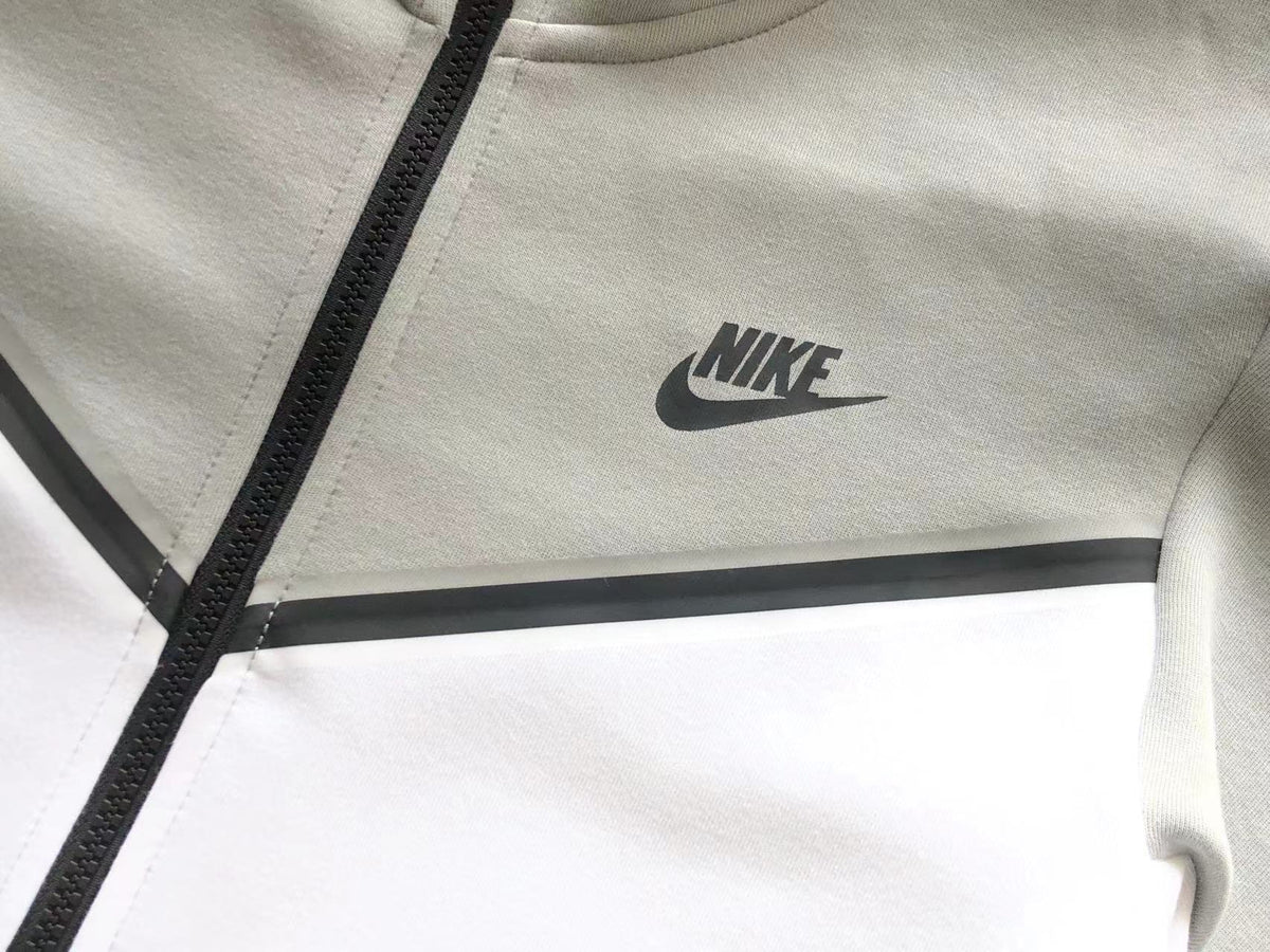 Nike Tech Fleece Alb Crem Fleece - prezentare produs