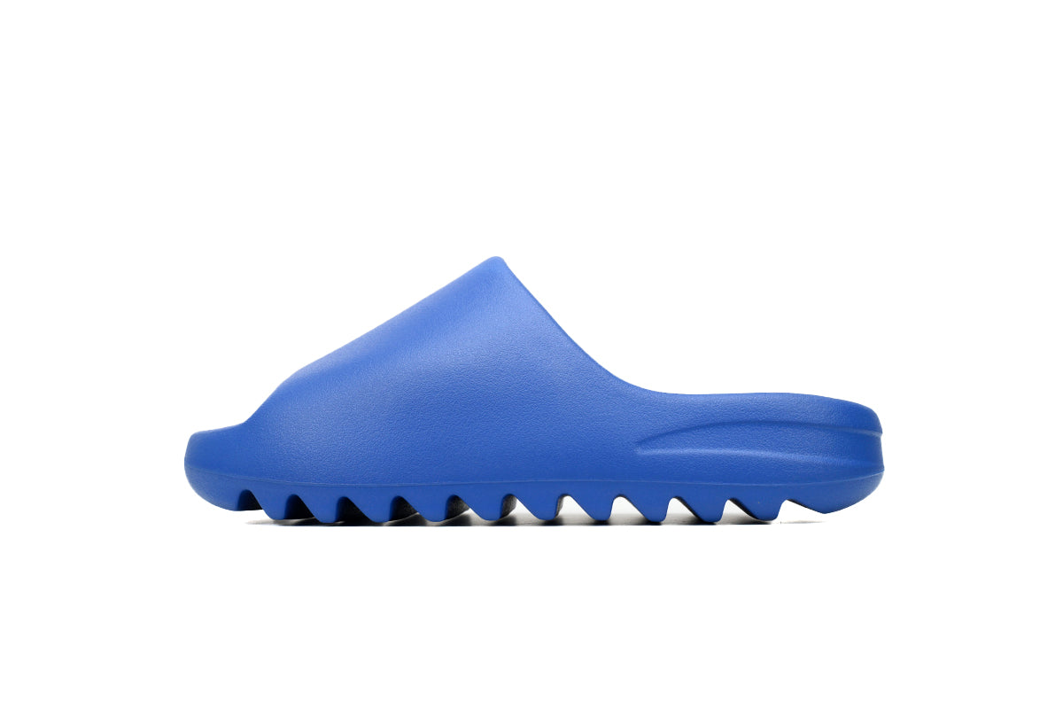 Adidas Yeezy Slapi Albastru - prezentare produs