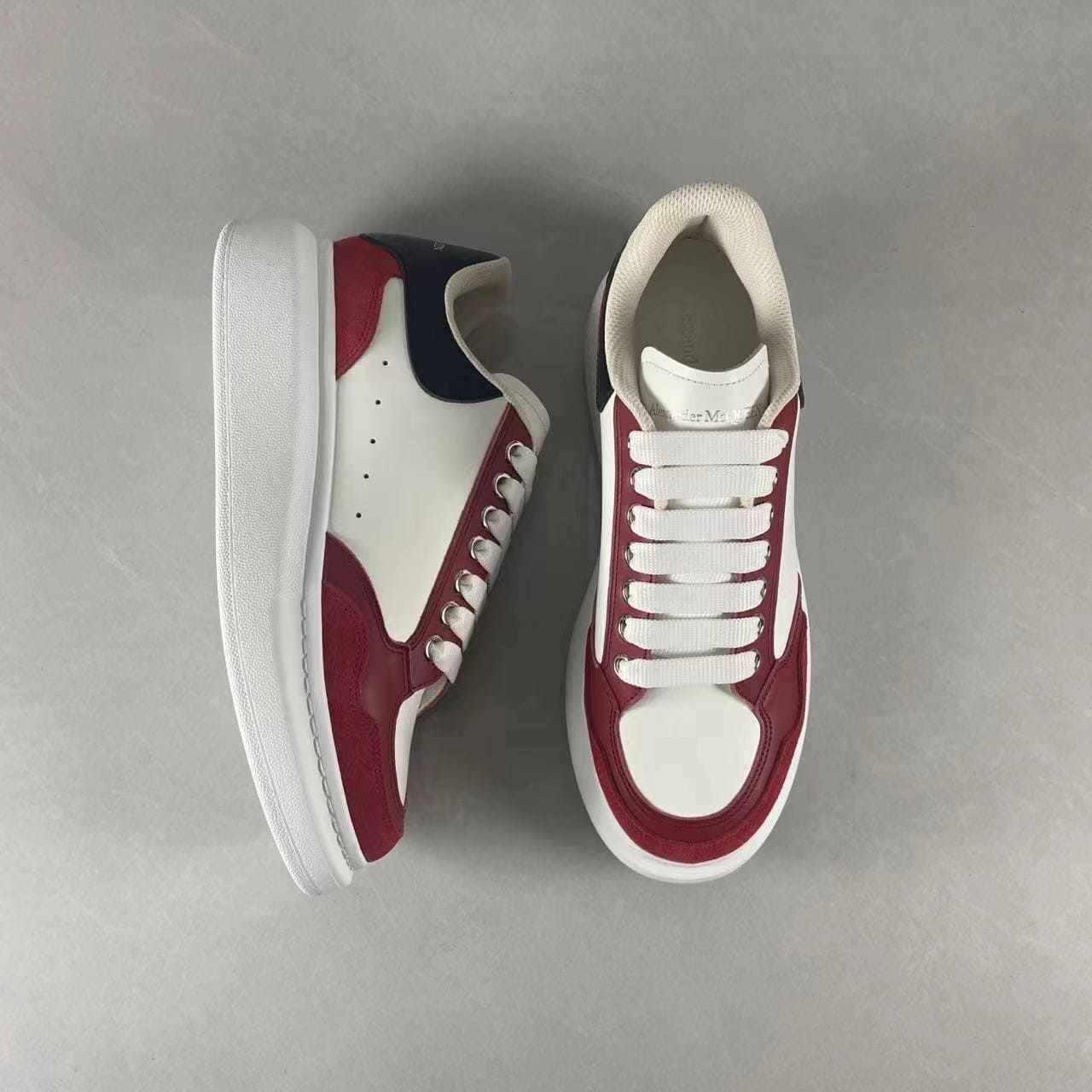 Alexander McQueen Roșu Alb Pantofi sport - prezentare produs