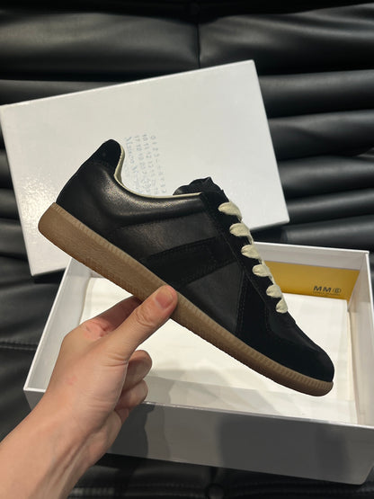 Maison Margiela Trainers Negru - prezentare produs