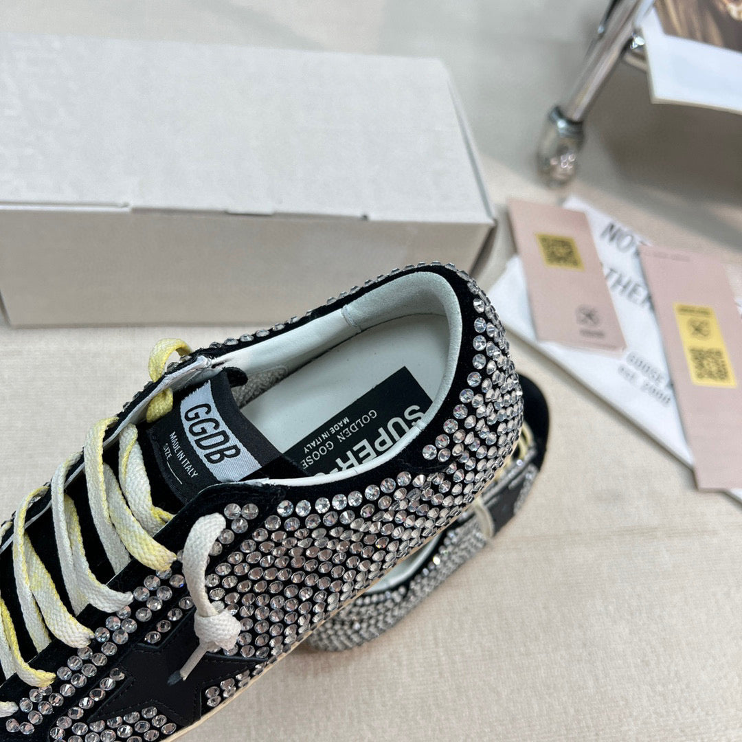Golden Goose Deluxe G12 Pantofi sport - prezentare produs