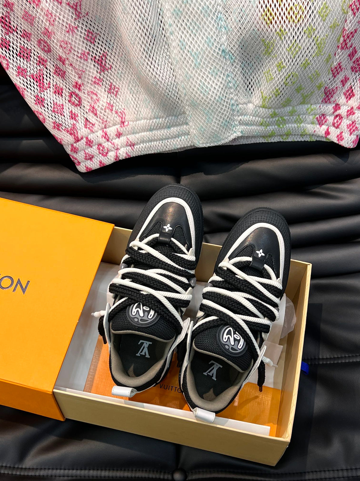 Louis Vuitton LV Skate Negru Alb Pantofi sport - prezentare produs