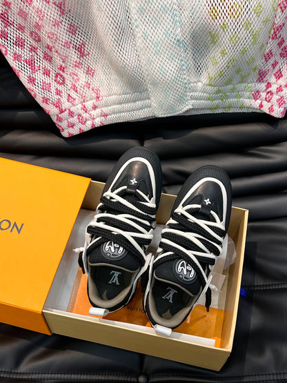 Louis Vuitton LV Skate Negru Alb Pantofi sport - prezentare produs