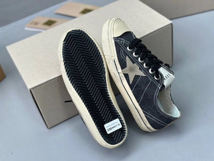 Golden Goose Deluxe G24 Pantofi sport - prezentare produs