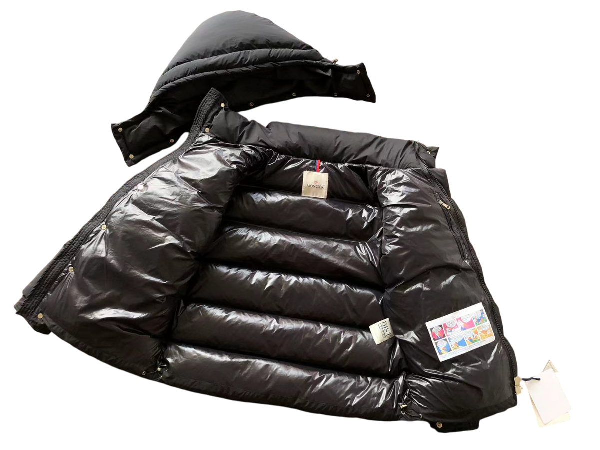 Moncler Geacă Detachable Hood - prezentare produs
