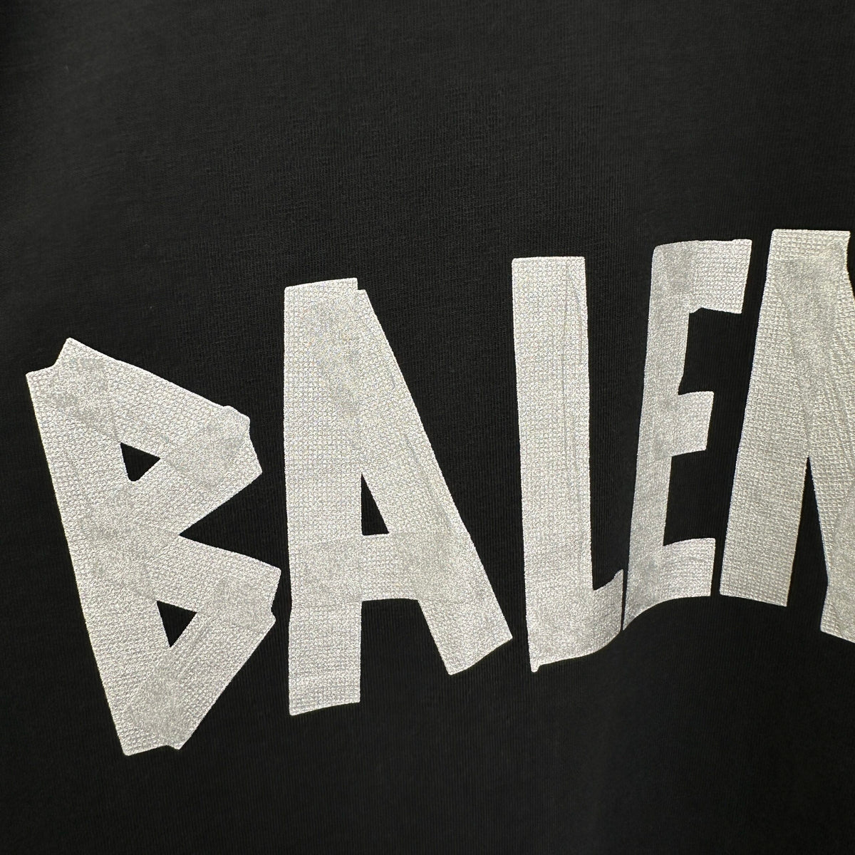 Balenciaga T Cămașă Exclusive - prezentare produs