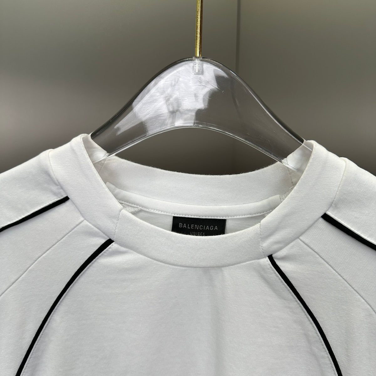 Balenciaga T Cămașă Exclusive - prezentare produs