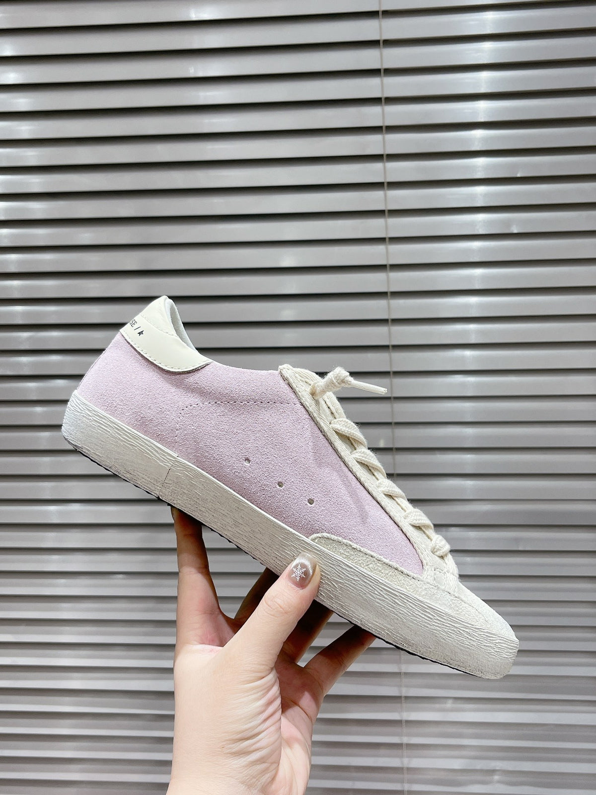 Golden Goose Deluxe G64 Pantofi sport - prezentare produs