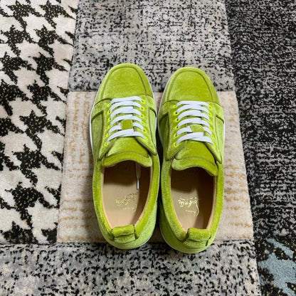 Christian Louboutin Clasic Verde Velvet Low - prezentare produs