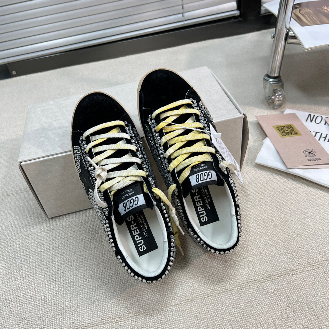 Golden Goose Deluxe G12 Pantofi sport - prezentare produs
