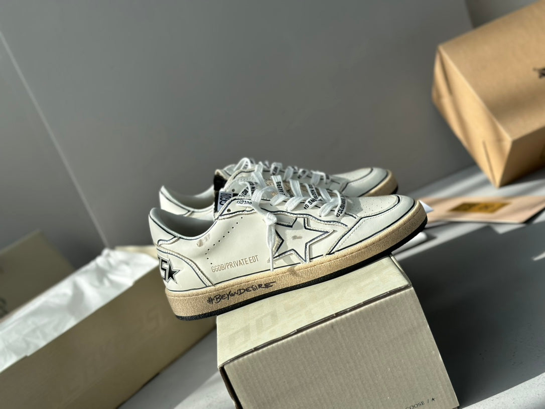 Golden Goose Deluxe G34 Pantofi sport - prezentare produs