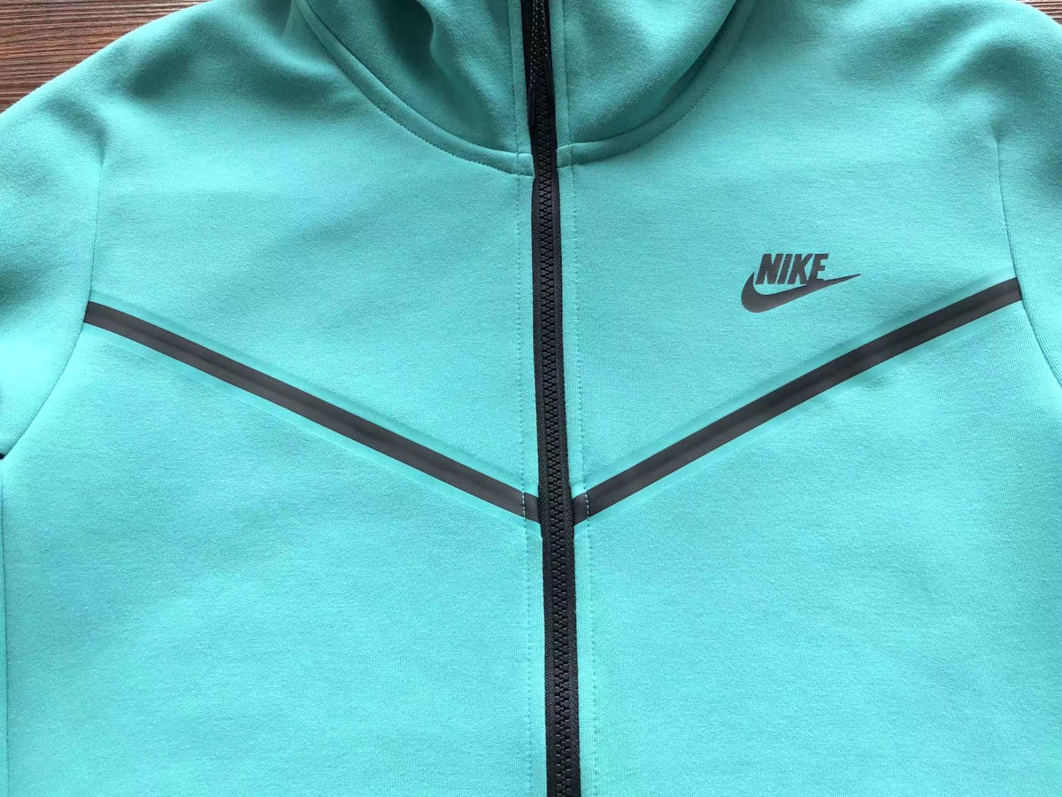 Nike Tech Fleece Turquoise Fleece - prezentare produs