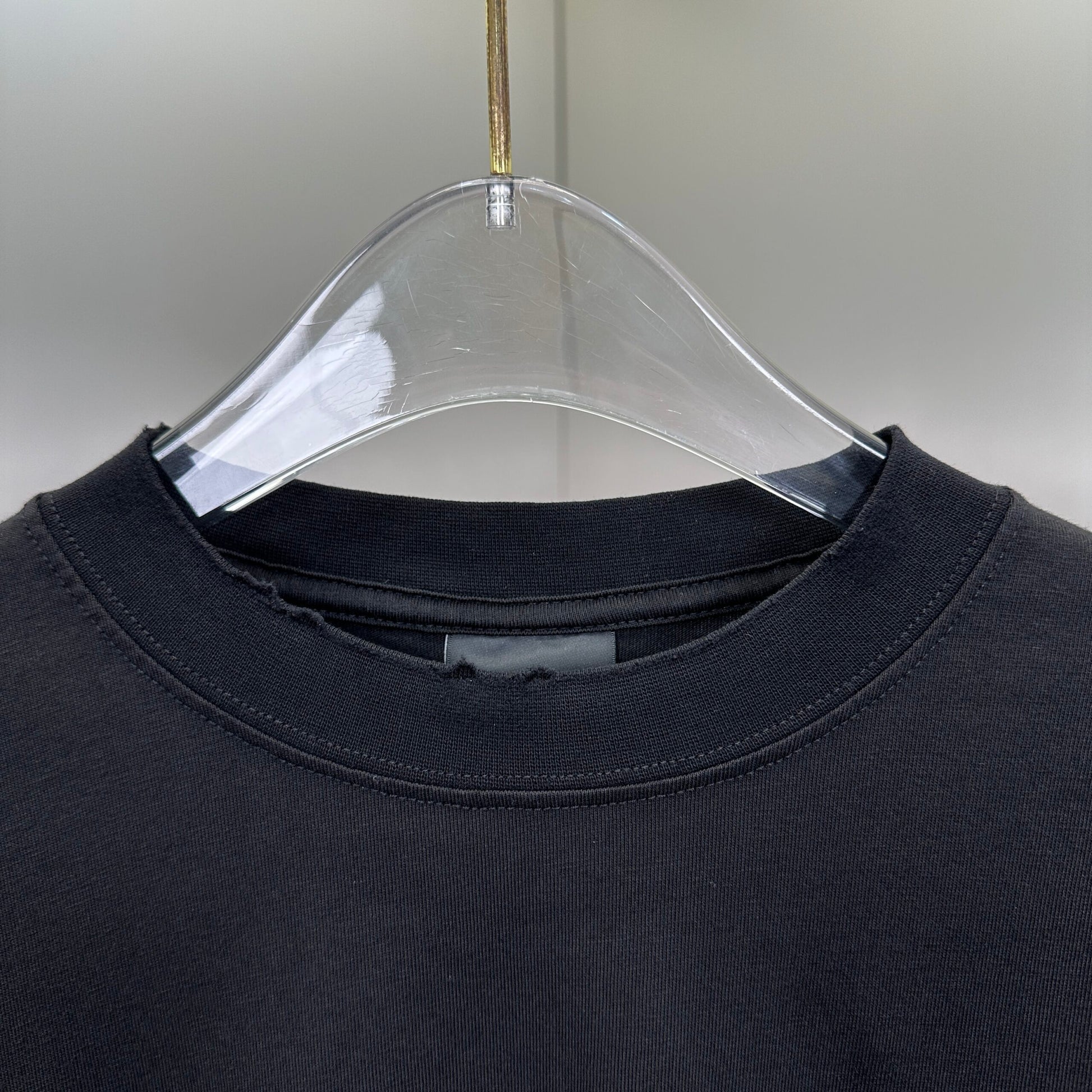 Balenciaga T Cămașă Exclusive - prezentare produs
