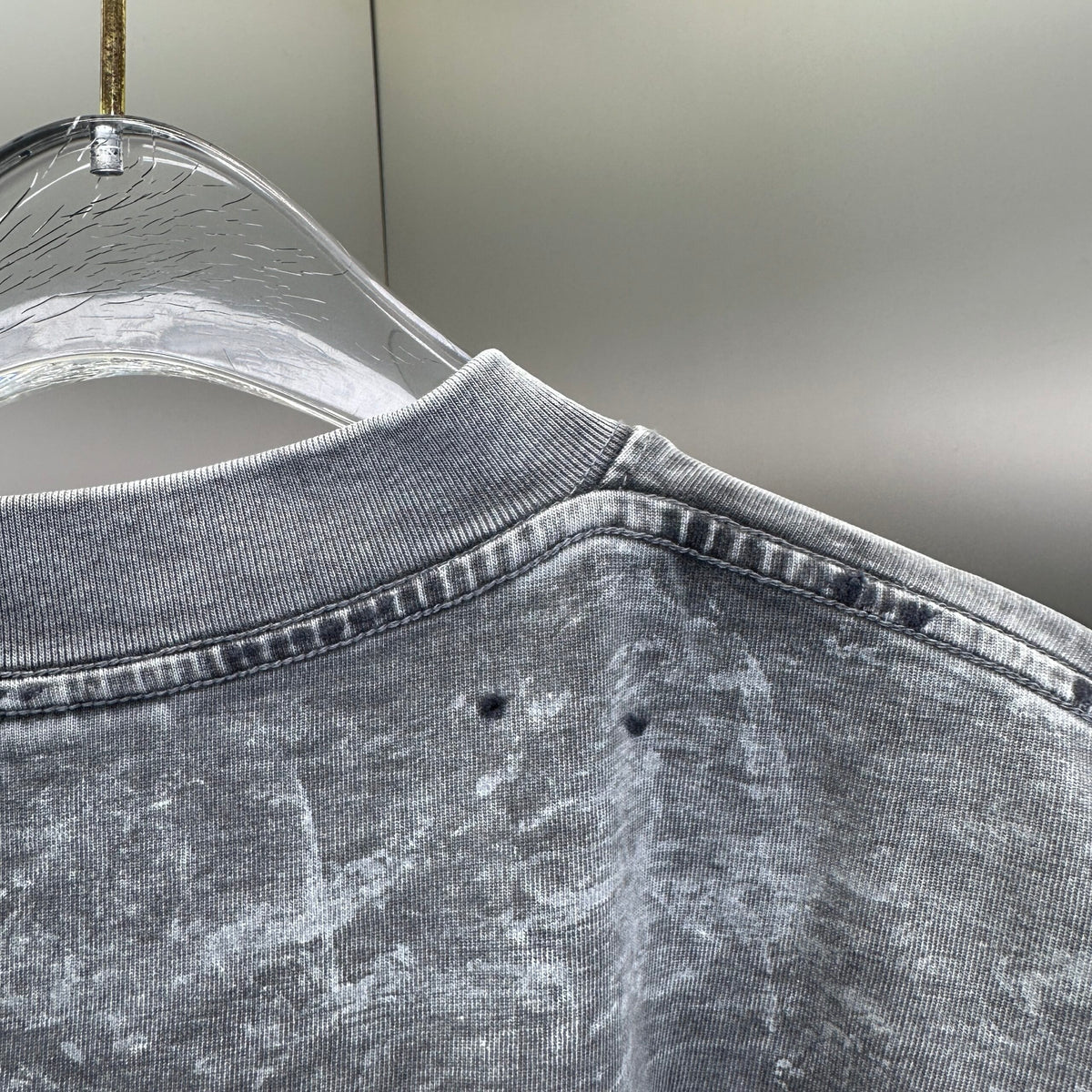 Balenciaga T Cămașă Exclusive - prezentare produs