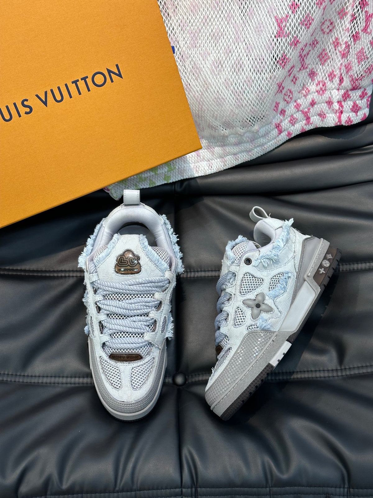 Louis Vuitton LV Skate Denim - prezentare produs
