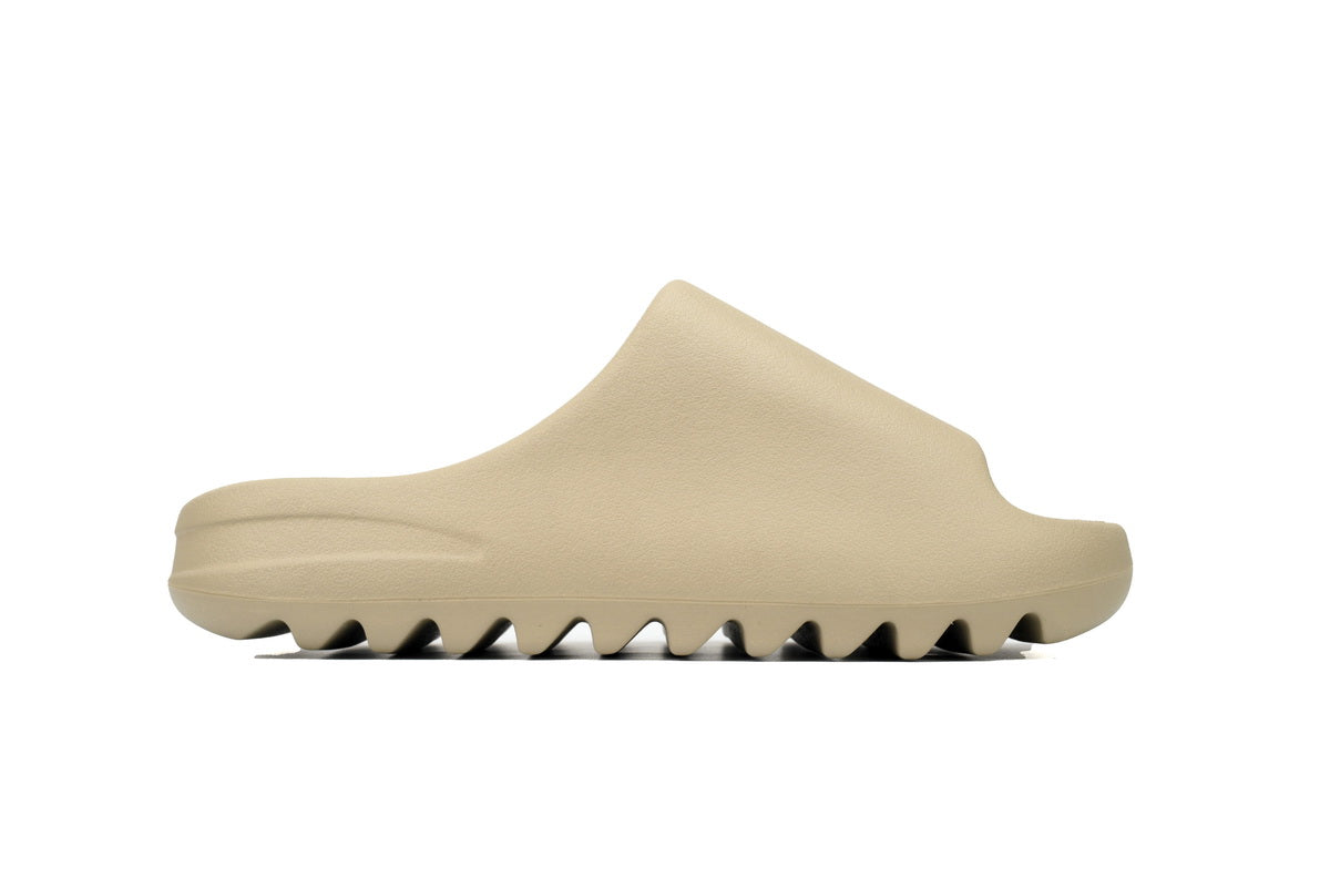 Adidas Yeezy Yeezy Slides Pure - prezentare produs