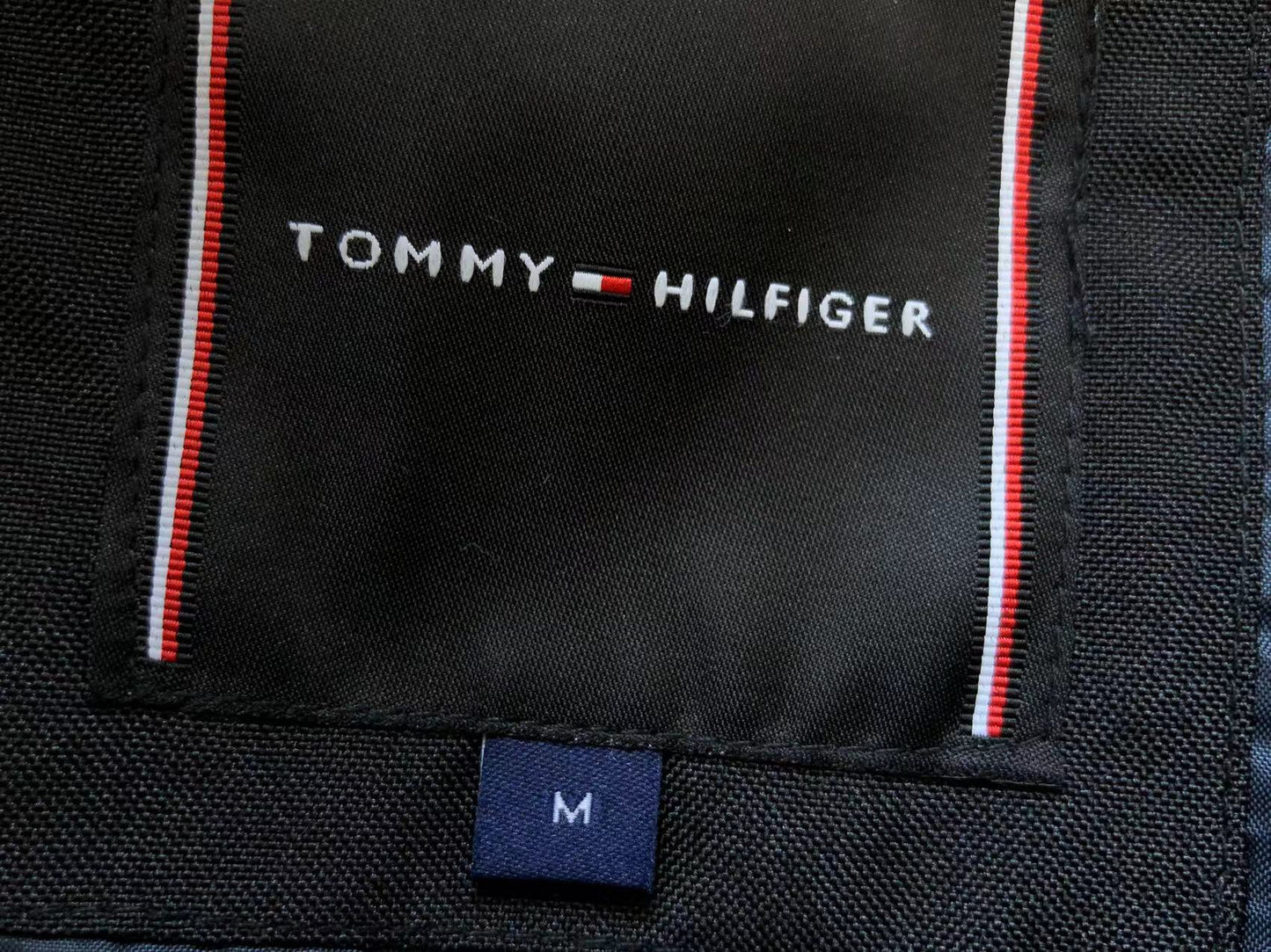 Tommy Hilfiger Winter Geacă - prezentare produs