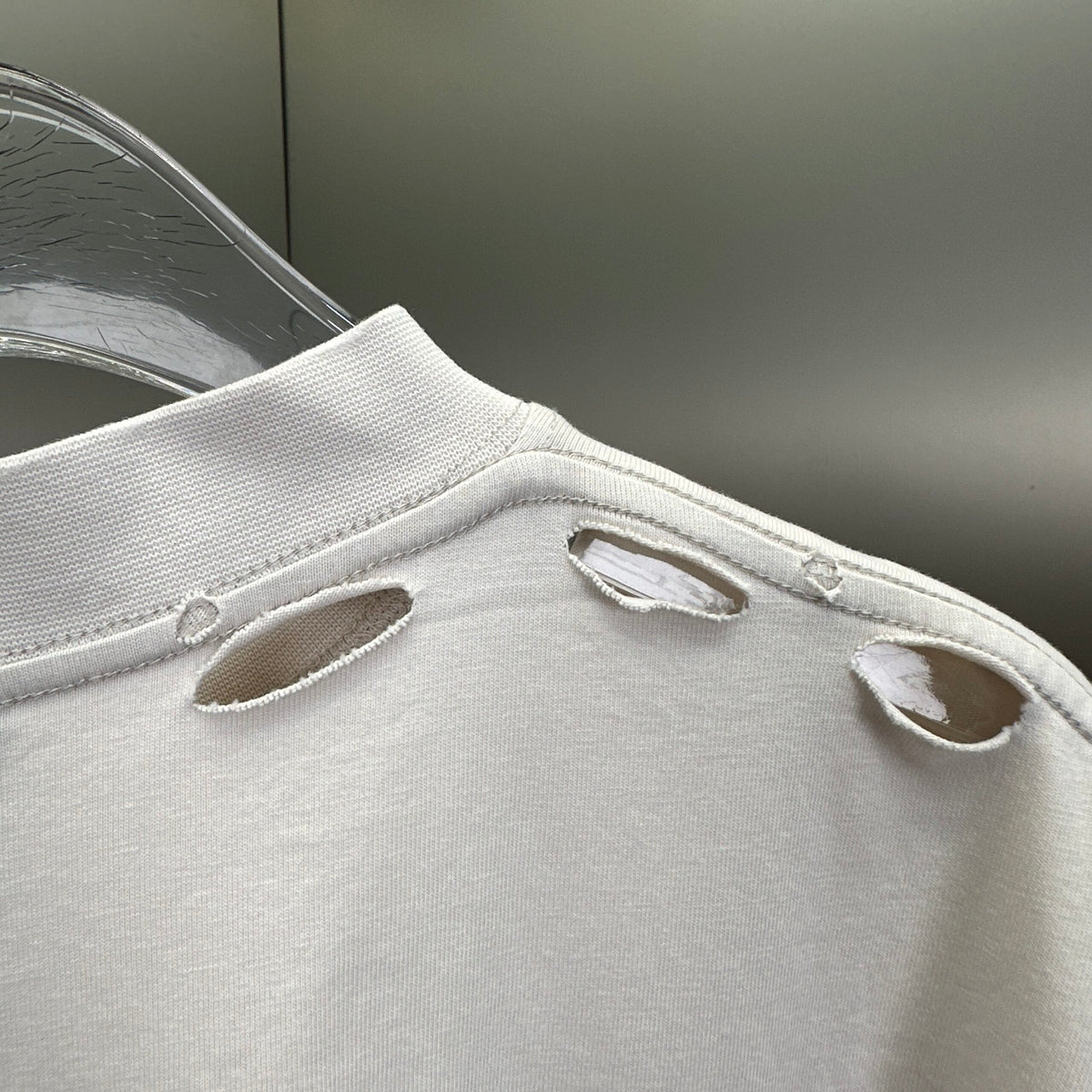 Balenciaga T Cămașă Exclusive - prezentare produs
