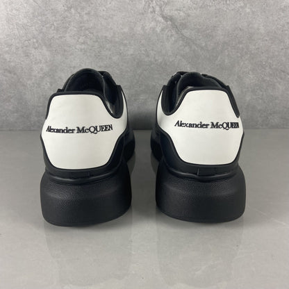 Alexander McQueen Negru And Alb - prezentare produs