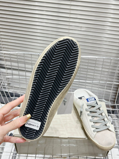 Golden Goose Deluxe G52 Pantofi sport - prezentare produs