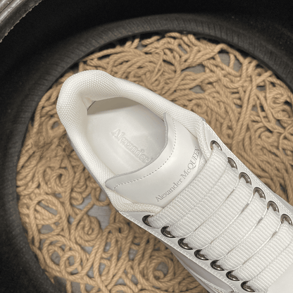 Alexander Mcqueen 32 - prezentare produs