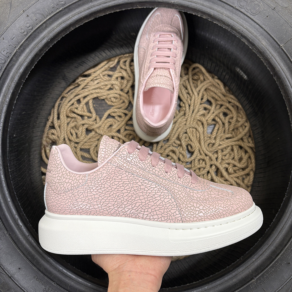 Alexander McQueen Alb - prezentare produs
