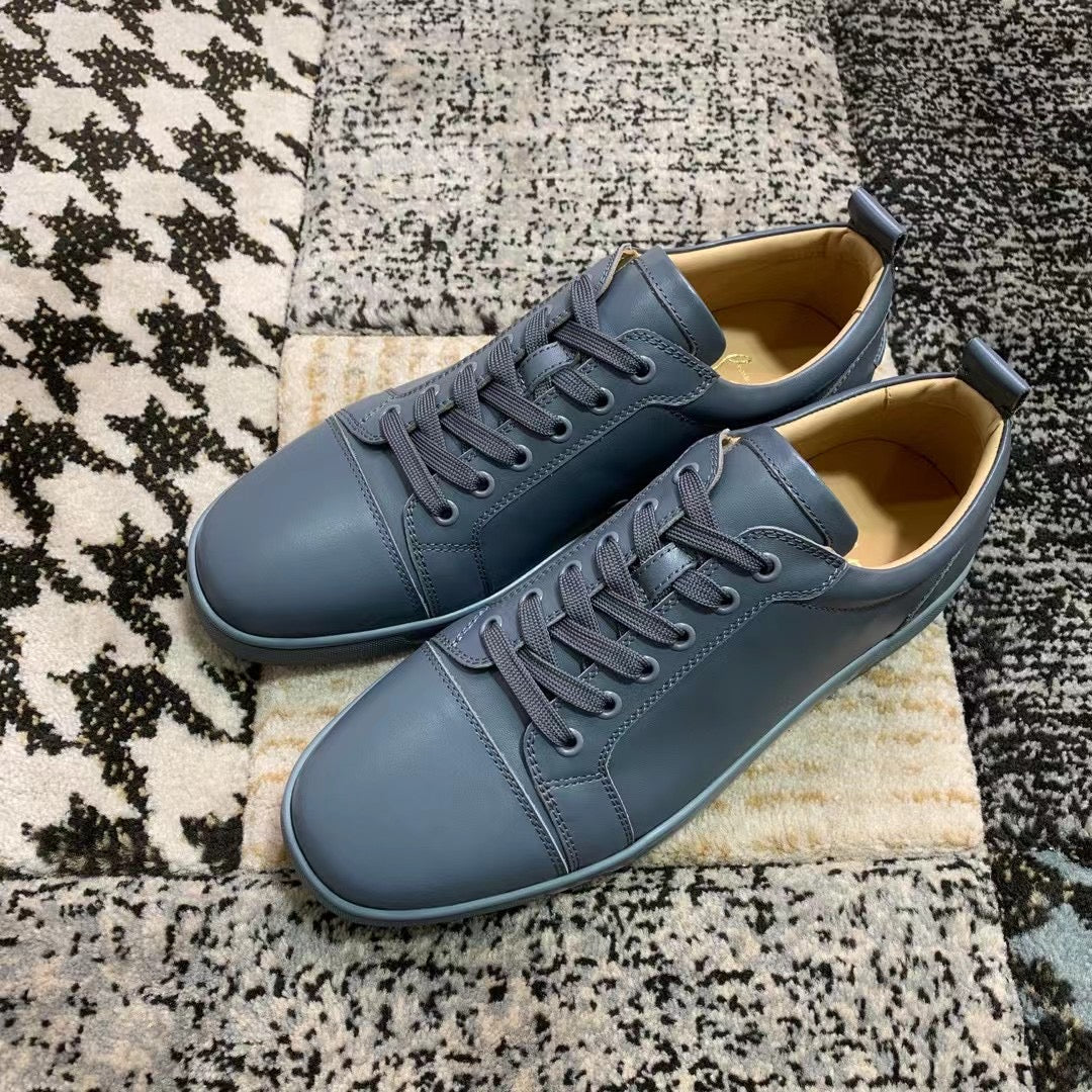 Christian Louboutin Clasic Gri Low - prezentare produs