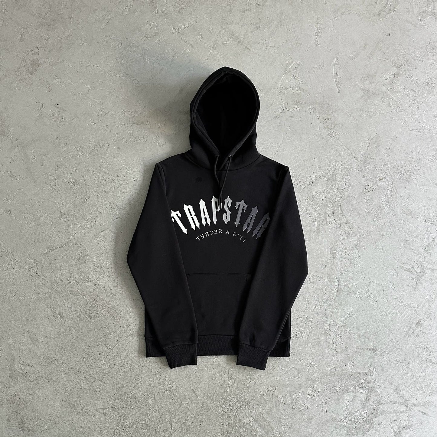 Trapstar Trening Gradient - prezentare produs