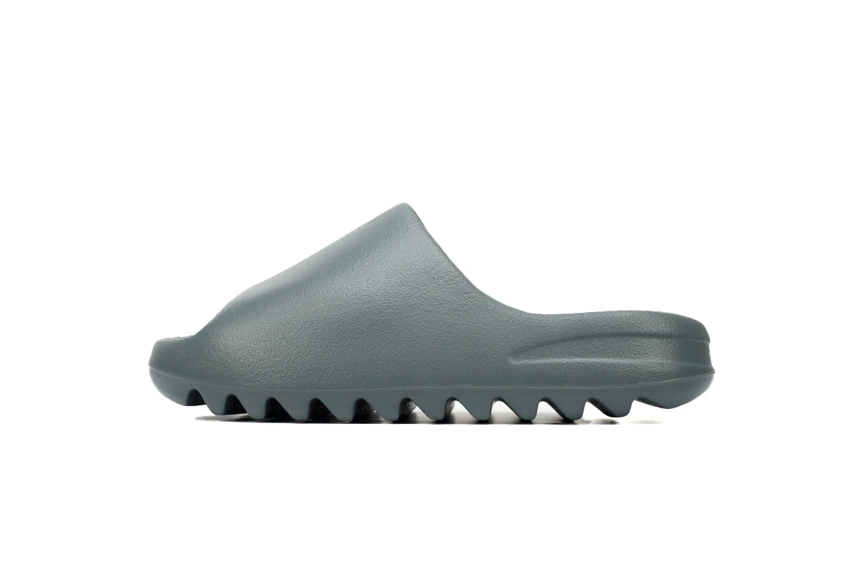 Adidas Yeezy Slapi Gri - prezentare produs