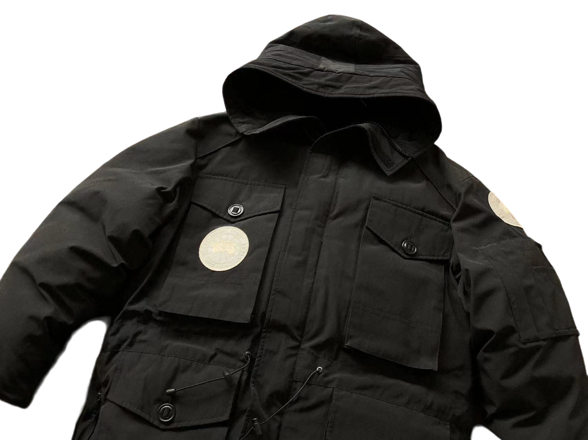 Canada Goose X Juun J Luxury Ediție Mountain Geacă - prezentare produs
